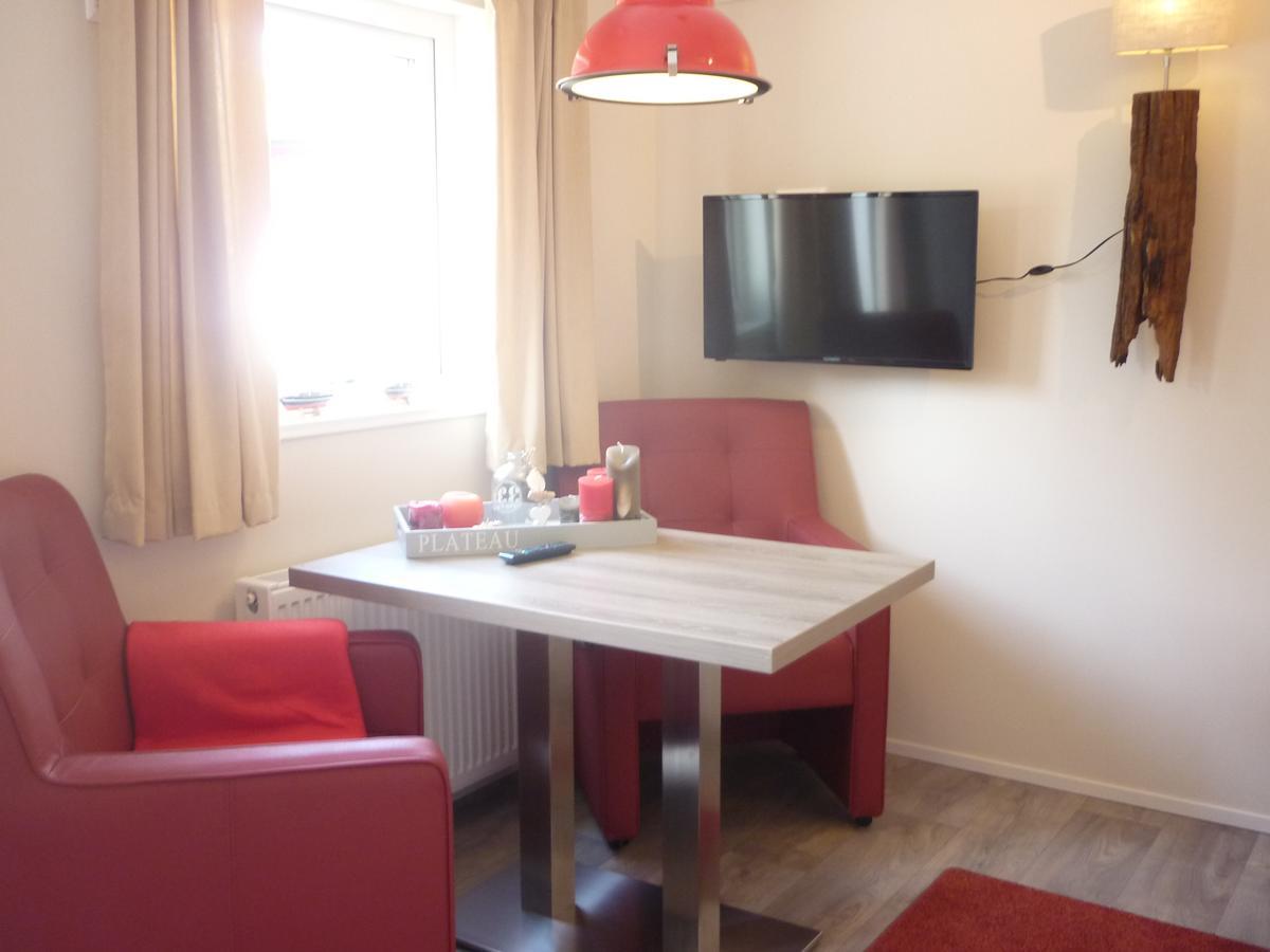 Zu Jeddelohs Bungalows & Apartments -Adult Friendly Gladenbach Exterior photo